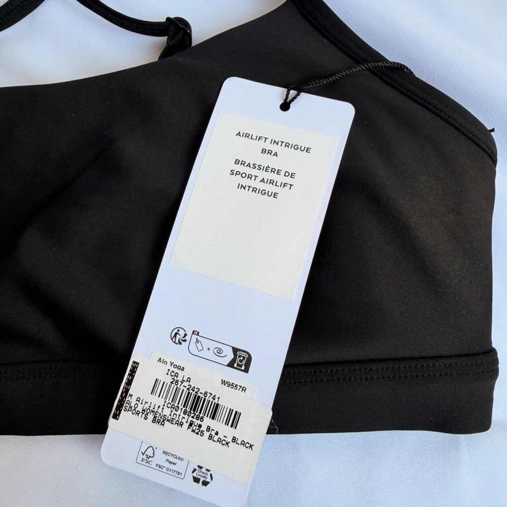 Alo Yoga Airlift Intrigue Bra – Black (multiple sizes) – NEW WITH TAGS - Picture 2 of 6